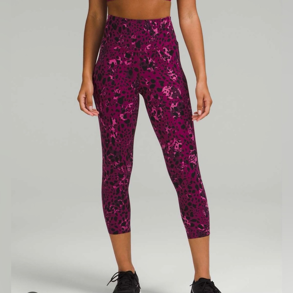 Lululemon Base Pase High-Rise Running Tight 25”